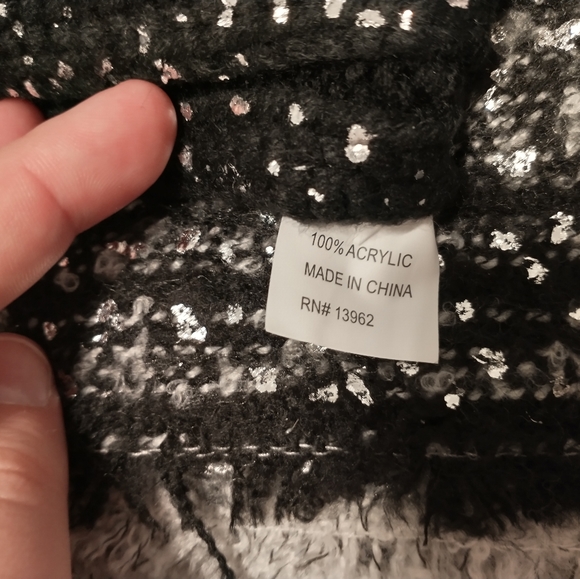 🟢 3/$11 Scarf, Headband, and Glove Set - Picture 3 of 5